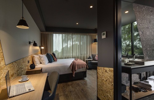 Mitchell Park Hotel | Marion Hotel
