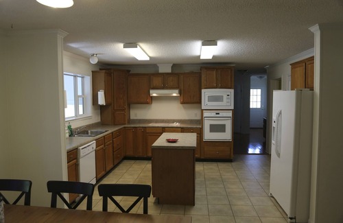 Pineville House | Marion House Luxurious ,Wedding Destination ,Driving Range,Swimming ,fishing