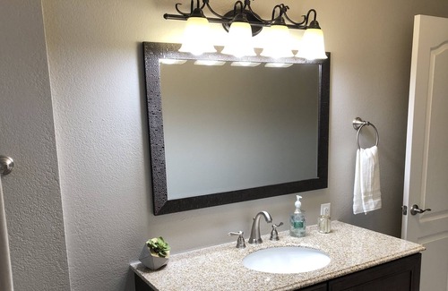 Lodi House | Mariposa Cottage: Central to all things Lodi