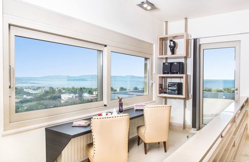 Chania Villa | Mariposa