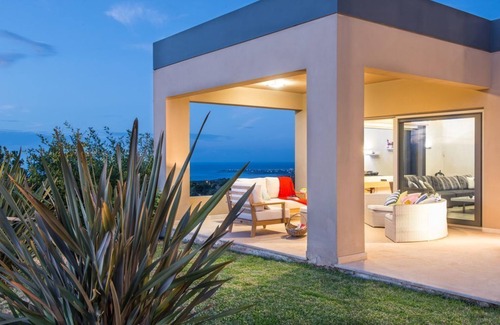 Chania Villa | Mariposa