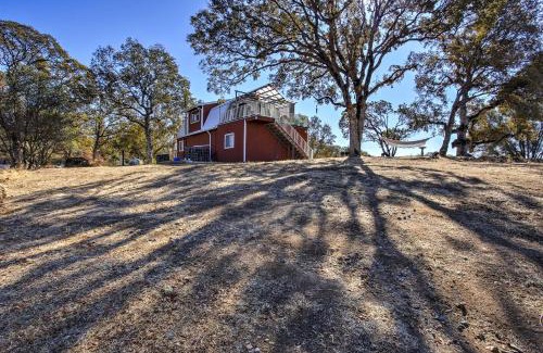 Mariposa House | Mariposa Home Furnished Patio and Sierra Mtn Views
