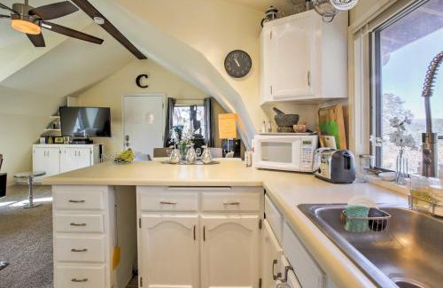 Mariposa House | Mariposa Home Furnished Patio and Sierra Mtn Views