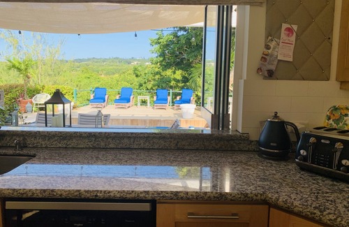 Gibbes Villa | Mariposa House~A piece of paradise with sea views