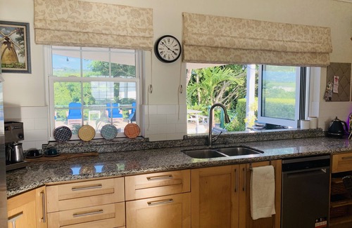 Gibbes Villa | Mariposa House~A piece of paradise with sea views