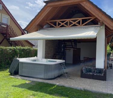 Balatonkeresztur House | Mariska