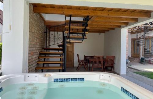 Balatonkeresztur House | Mariska