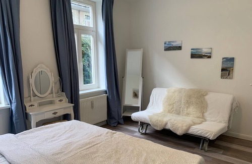Rostock Apartment | Maritime holiday apartment NAUTICA, quiet and family-friendly in the middle of R