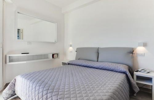 Alba Hotel | MARITTIMO Riccione - Hotel Clipper FRONTE MARE