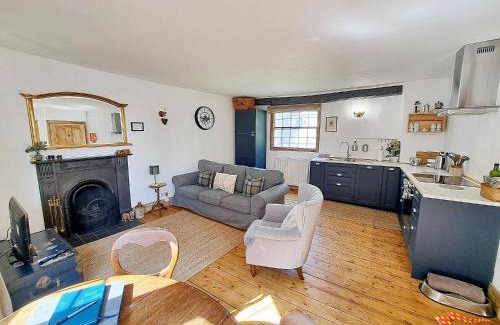 Alston Apartment | Market House Apartment, Alston