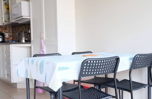Markham House | Markham, convenient transportation and shopping, famous high school district