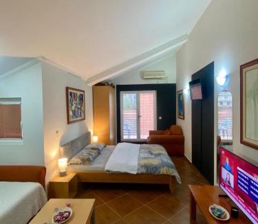 Boreti Apartment | Markovic Aparthotel - Budva Becici Hotel
