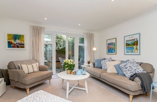 Montpelier Apartment | Marlborough Mews XXX