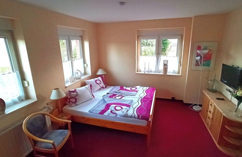 Oberhavel Bed & Breakfast | Marleen's Bar