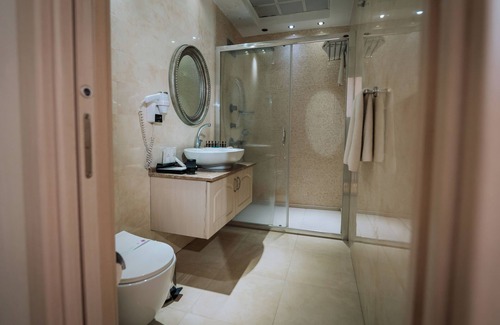 Karsiyaka Hotel | Marlen Hotel Mavisehir