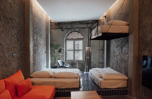 Talat Yot Hotel | Marlowe-Tony's home
