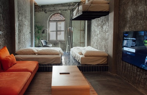 Talat Yot Hotel | Marlowe-Tony's home