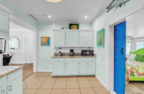 Bradenton Beach House | Marmalade Mermaid 3 Bedroom Home by RedAwning