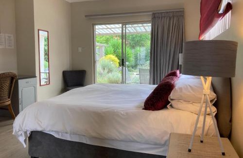 Eikenbosch House | Maroela House Guest Accommodation