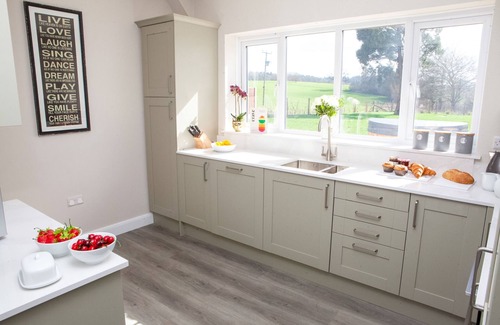 Chirbury with Brompton Cottage | Marrington Lodge, located through the ancient stone pillars at the entrance of the Marrington Estate