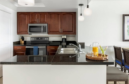 Estate Bakkero Resort | Marriott Frenchman's Cove 2 Bedroom Unit Sleeps 8