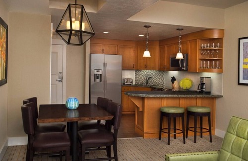 South Lake Tahoe Resort | Marriott Grand Residence Club, Lake Tahoe 2 Bedroom Residence (3 Baths)