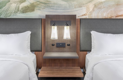 Madison Hotel | Marriott Madison West