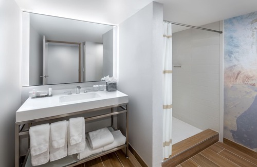 Madison Hotel | Marriott Madison West