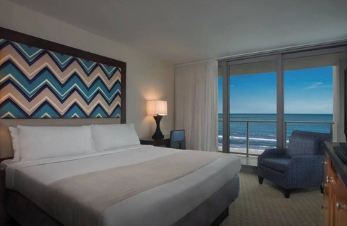 Marco Island Resort | Marriott's Crystal Shores, Marco Island (3 Bedroom)