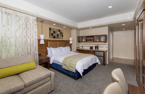 Palm Desert Resort | Marriott's Desert Springs Villas II 2 BA/2 BATH * full resort access*