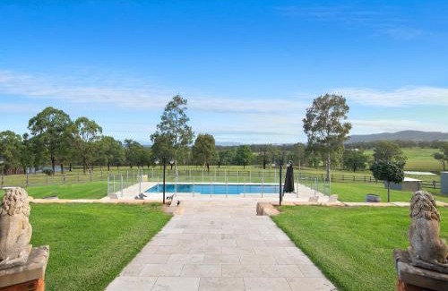 Pokolbin House | Marrowbone Mountain Views
