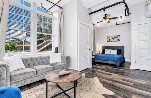 Mars Hill Apartment | Mars Hill U/Asheville Beautifully Restored Condo