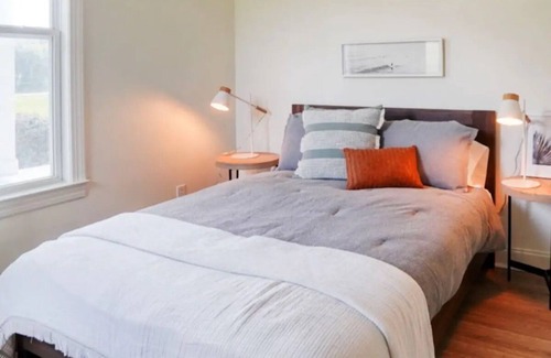 Fayetteville House | Mars Landing- 4-bedroom house in enchanting Fayetteville with fitness room