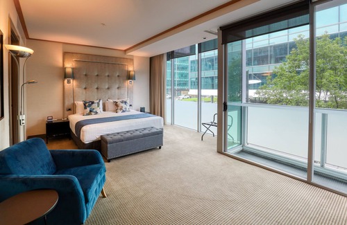 Auckland Central Business District Hotel | Marsden Viaduct Hotel