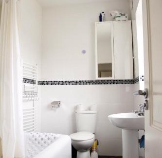 Leyton House | Marsh Lane Cottage