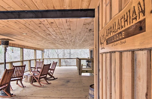 Marshall House | Marshall Home w/Mountain View, 5 Mi to Downtown!