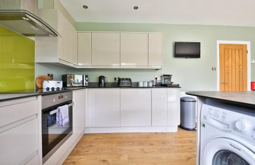 Oxwich House | Marshmallow Cottage - Oxwich