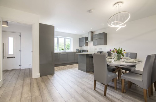 Pembroke Dock House | Martello View - 3 Bedroom - Llanreath