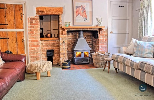 Holworth House | Martie Cottage - cosy cottage idyllic village