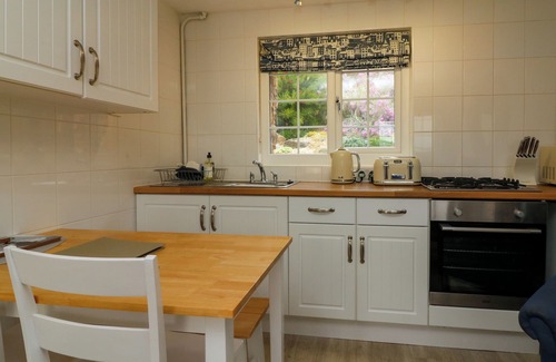Watermouth Cottage | MARTIN COTTAGE, pet friendly, with a garden in Ilfracombe