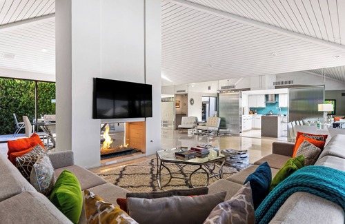 Historic Tennis Club House | Martini Modern - Palm Springs Luxury Paradise