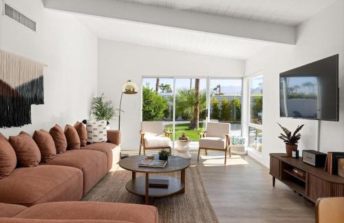 Racquet Club Estates House | Martini Weekend