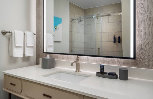 Truckee Hotel | Martis Valley Lodge Tapestry Collection by Hilton