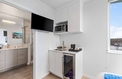 East Queen Anne House | Marty's Classic Guitar Sweet Suite