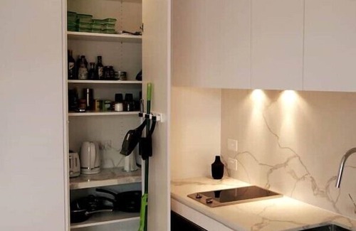 Middle Park Apartment | Marvellous Middle Park Luxury Loft+View. Sleeps 4.