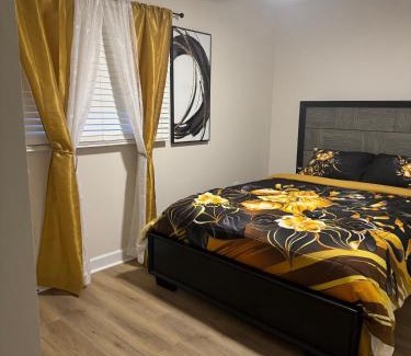Georgetown House | Marvelous 3-bedroom 2-bathroom house with Central Air charming Georgetown