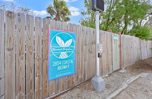 Vilano Beach Apartment | Marvelous Mermaid Bungalow, Dog-Friendly Downstairs Apt in Prime Vilano Beach
