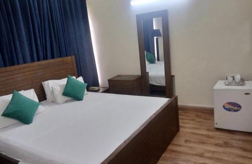F-7 Sector House | Marvi Guest House