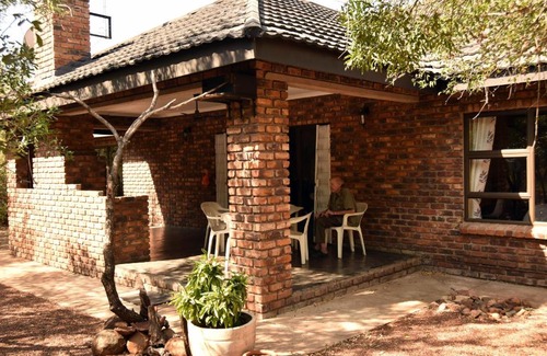 Marloth Park Apartment | Mary B' Cottage
