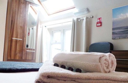 Porthcawl Bed & Breakfast | Mary House
